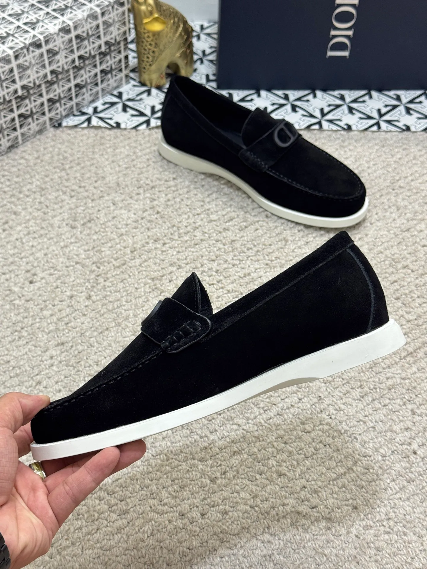 Men's men's shoes 💰480 [New style] 🍺🍺Dior men's casual shoes - a high version of the original one-to-one replica. It is a casual dress shoe. Crafted from luxuriously soft navy suede❤️‍🔥Cow leather lining💘Oblique printed panels on the upper. The lightweight white rubber sole adds sophistication, with an Oblique pattern engraved on the outsole and branding on the back. Size: 38-44 (45, 46 customized